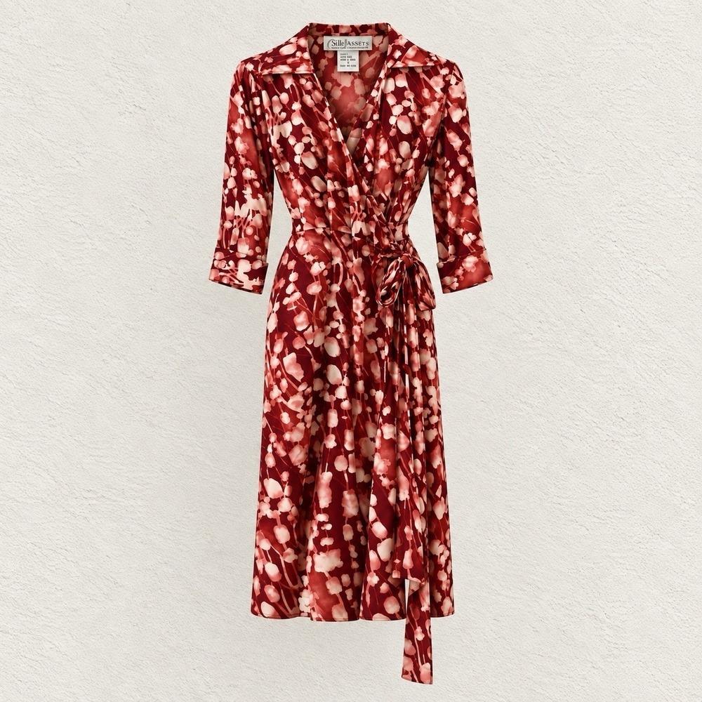 Diane von Furstenberg VINTAGE "Silk Assets" Wrap Dress RARE PRINT NWT Sz Small